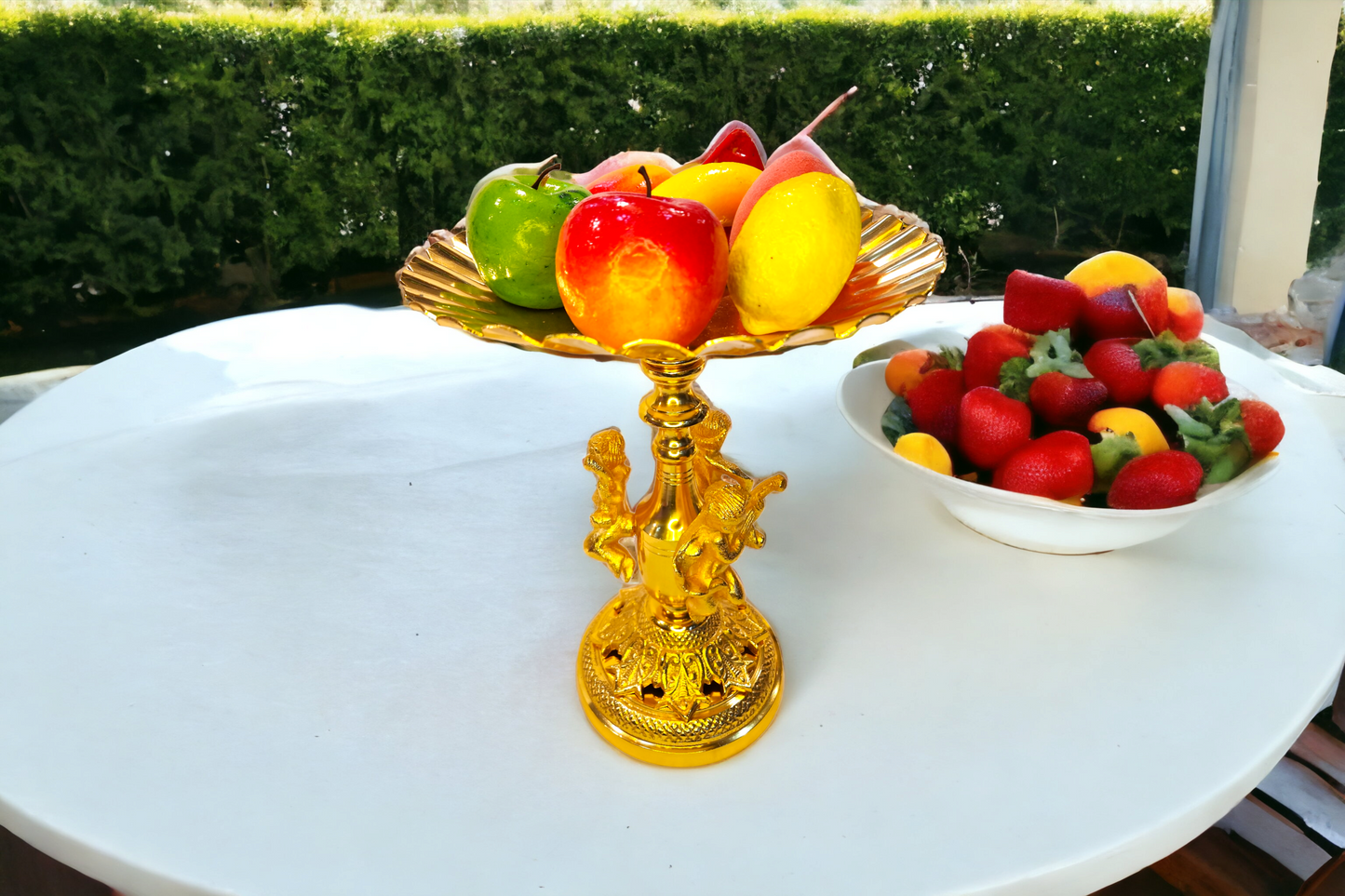 Fruit Stand Golden with 3 Statue